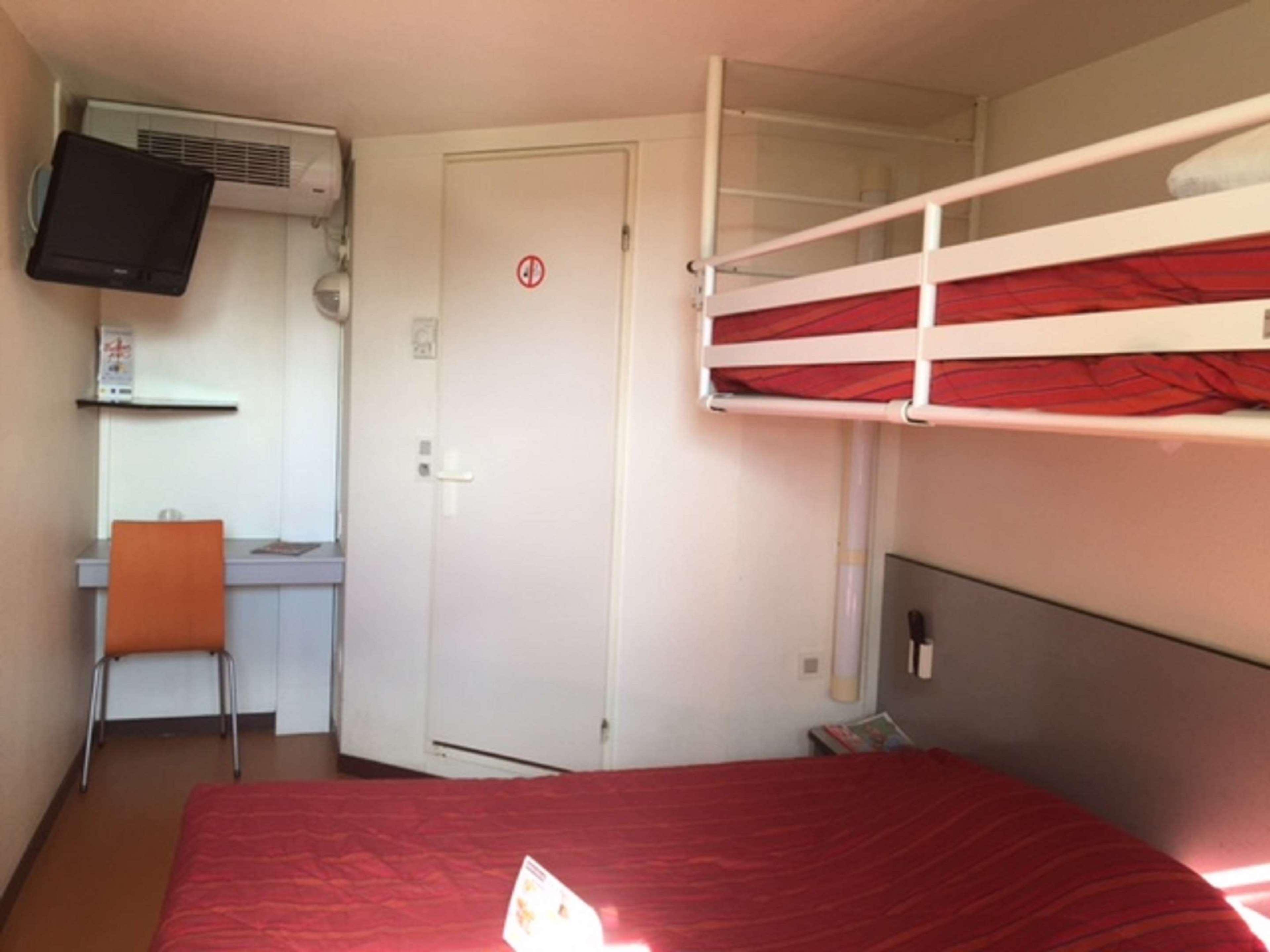 Kyriad Niort - La Creche Luaran gambar