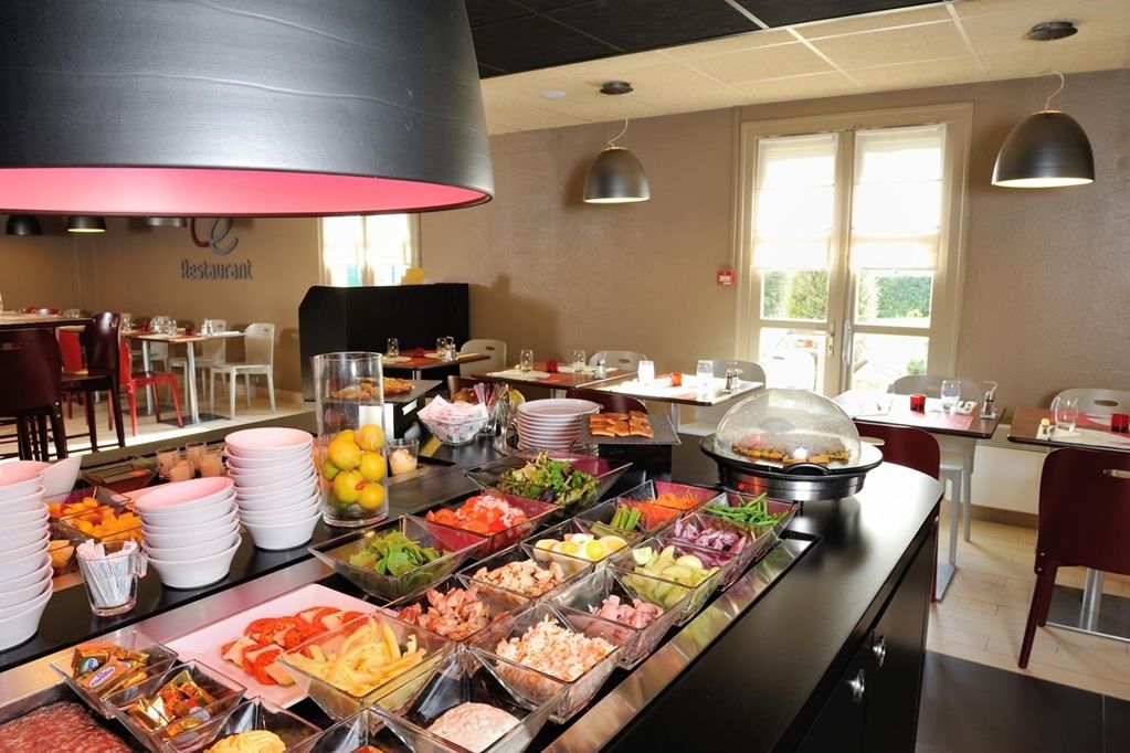 Kyriad Niort - La Creche Restoran gambar